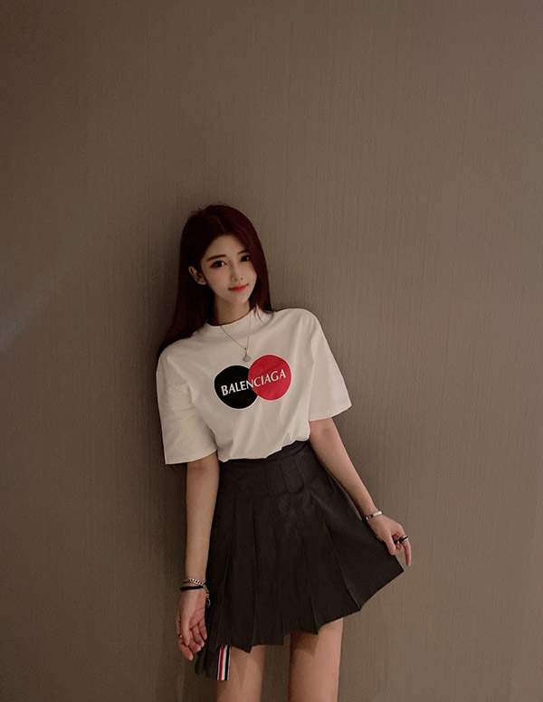 巴黎外围女大学生